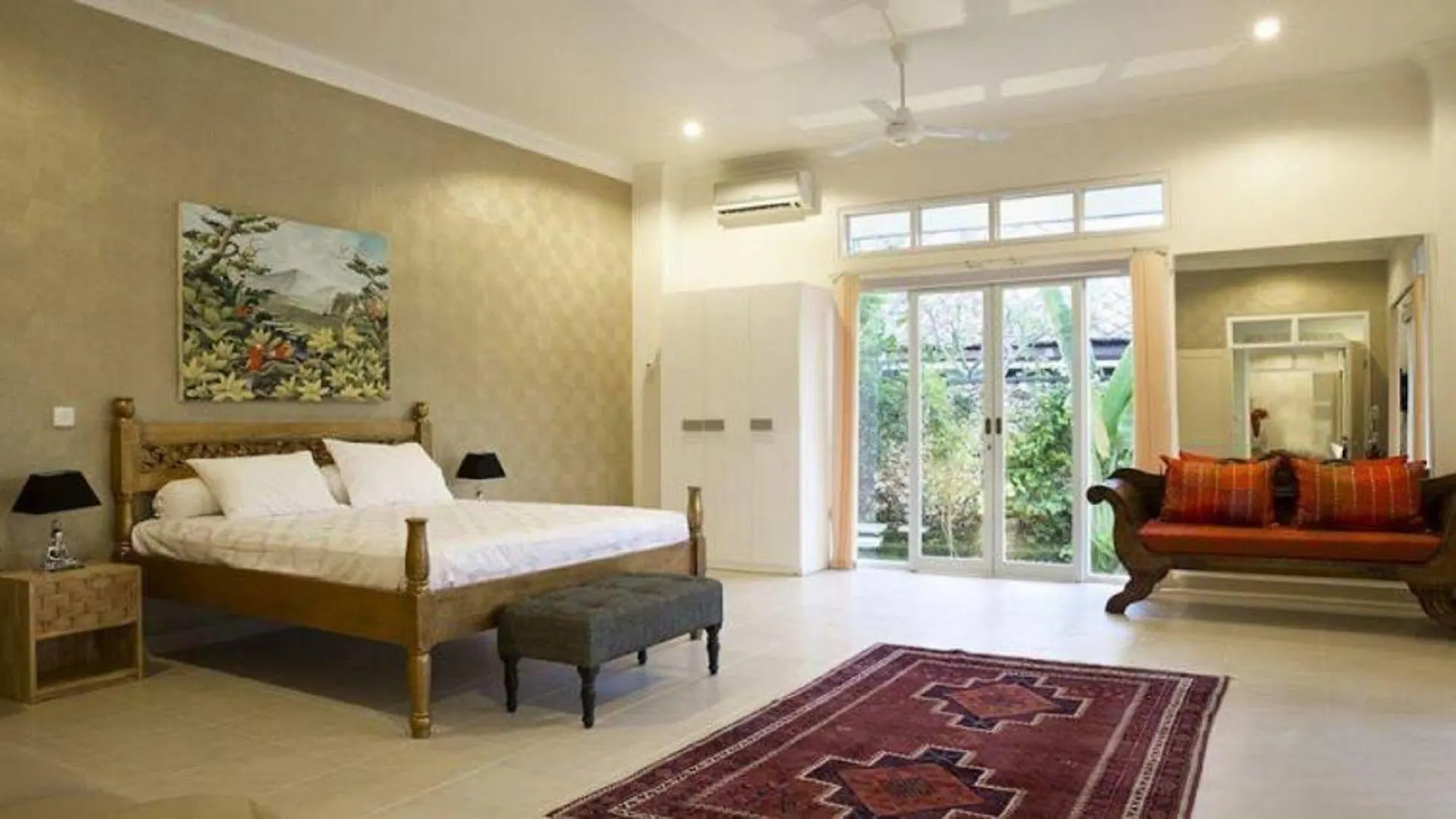 Villa Lakshmi Nusa Dua